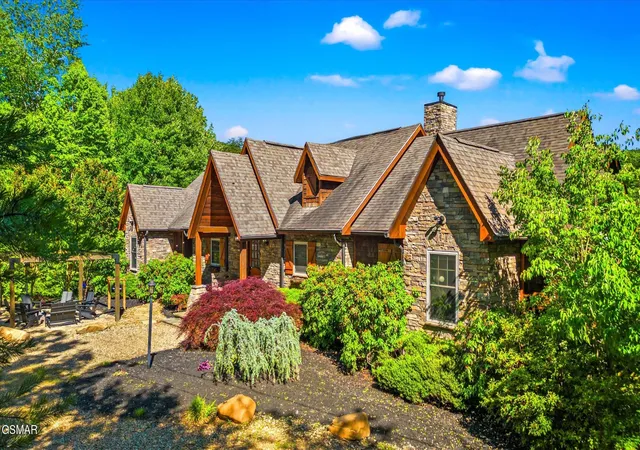 Photo 1 of Single family home for sale at 1932 Bales Way, Sevierville, TN 37876 | MLS# 3304154 | Listing updated on 2026-10-28