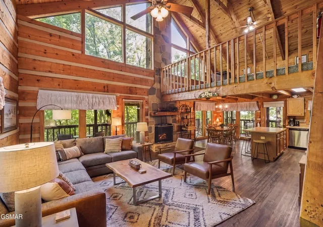 Photo 3 of Sale Pending at 3475 Twin City Way, Pigeon Forge, TN 37863 | MLS# 3528643 | Listing updated on 2026-09-11