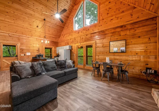Photo 4 of Single family home for sale at 2175 Wingspan Dr, Sevierville, TN 37876 | MLS# 3304660 | Listing updated on 2026-09-11