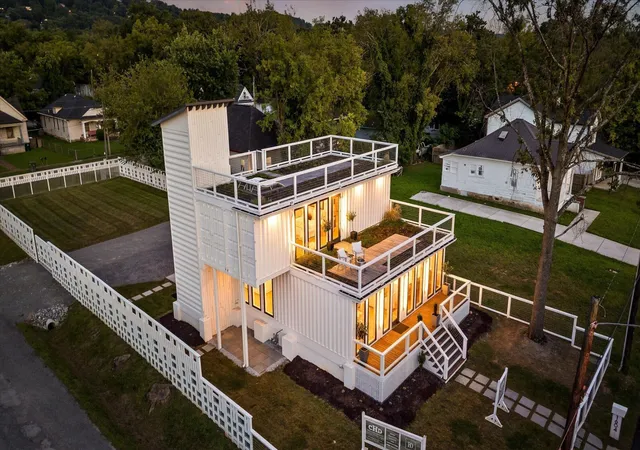 Photo 1 of Single family home for sale at 1604 S Orchard Knob Ave, Chattanooga, TN 37404 | MLS# 3305470 | Listing updated on 2026-10-05