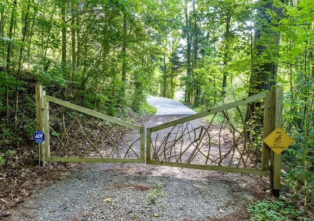 Photo 2 of Single family home for sale at 510 Wilson Dr, Smithville, TN 37166 | MLS# 3306266 | Listing updated on 2026-09-14