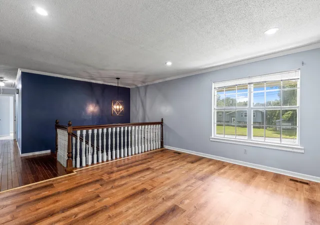 Photo 3 of Single family home for sale at 617 Danbridge Dr, Hixson, TN 37343 | MLS# 3305555 | Listing updated on 2026-09-11