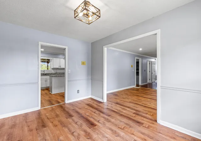 Photo 4 of Single family home for sale at 617 Danbridge Dr, Hixson, TN 37343 | MLS# 3305555 | Listing updated on 2026-10-15