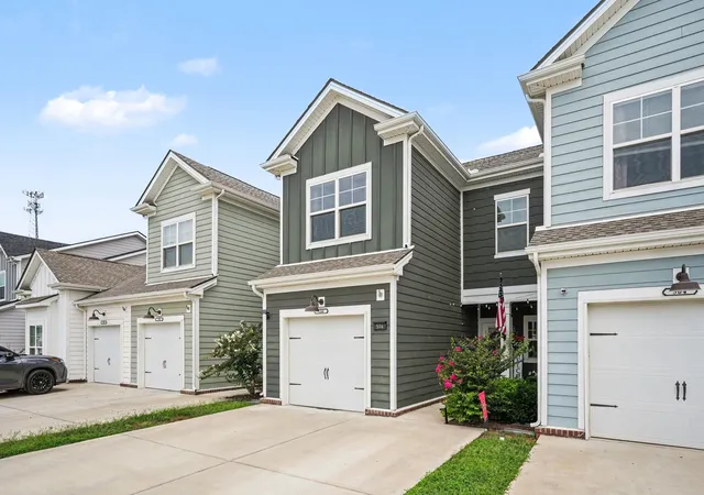 Photo 2 of Townhouse for sale at 506 Gilroy Ct, Antioch, TN 37013 | MLS# 3306000 | Listing updated on 2026-09-11