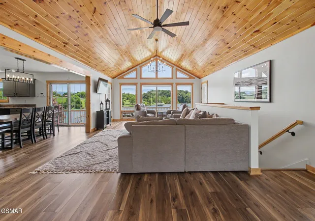 Photo 4 of Single family home for sale at 1820 Harbor Hills Ln, Dandridge, TN 37725 | MLS# 3305619 | Listing updated on 2026-09-11
