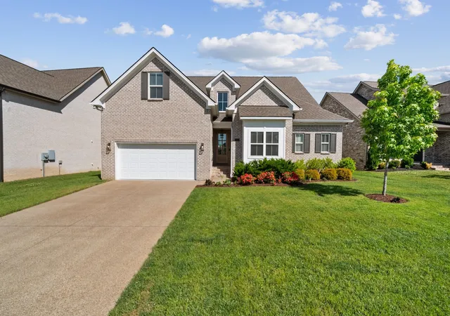 Photo 2 of Single family home for sale at 1708 Sorrell Park Dr, Spring Hill, TN 37174 | MLS# 3306153 | Listing updated on 2026-09-12