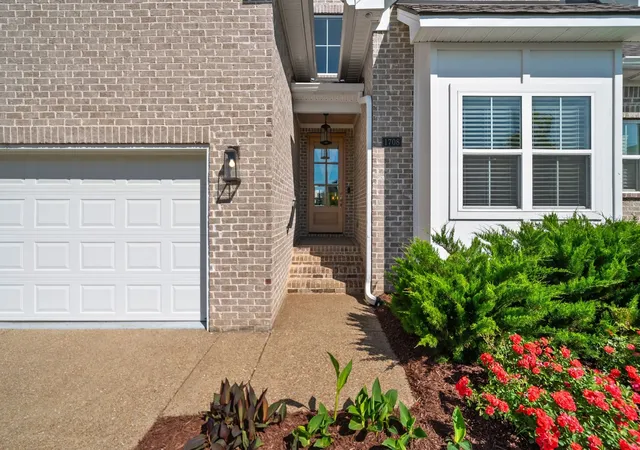 Photo 4 of Single family home for sale at 1708 Sorrell Park Dr, Spring Hill, TN 37174 | MLS# 3306153 | Listing updated on 2026-09-12