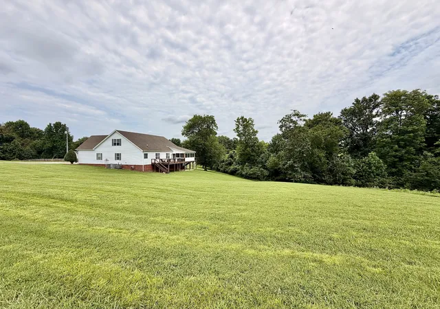 Photo 3 of Single family home for sale at 711 Milky Way Dr, Pulaski, TN 38478 | MLS# 3306211 | Listing updated on 2026-09-14