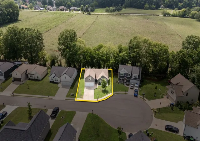 Photo 3 of Single family home for sale at 357 Fieldstone Ln, Springfield, TN 37172 | MLS# 3306234 | Listing updated on 2026-09-14