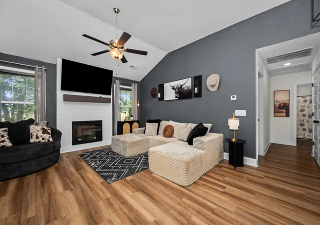 Photo 3 of Single family home for sale at 357 Fieldstone Ln, Springfield, TN 37172 | MLS# 3306234 | Listing updated on 2026-09-14