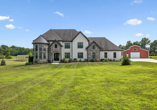 Photo 1 of Single family home for sale at 1083 Caballo Trl, Gallatin, TN 37066 | MLS# 3306131 | Listing updated on 2026-10-16