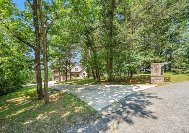 Photo 2 of Mansion for sale at 3456 Red Oak Trl, Murfreesboro, TN 37130 | MLS# 3319342 | Listing updated on 2026-09-14
