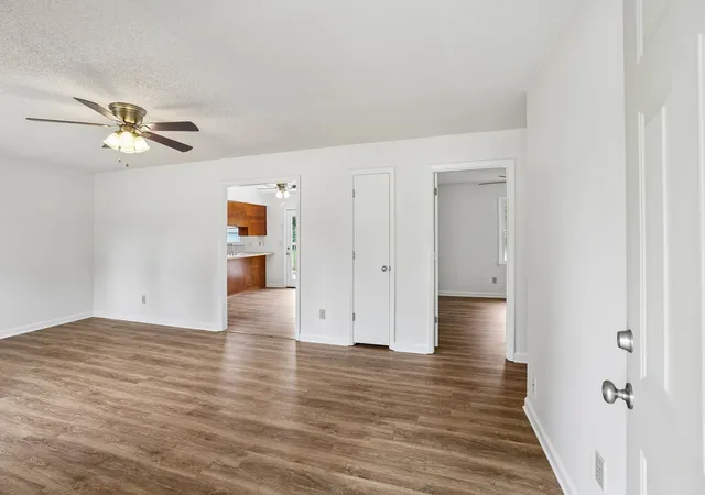 Photo 4 of Single family home for sale at 2724 Fawnwood Dr, Murfreesboro, TN 37129 | MLS# 3306346 | Listing updated on 2026-10-16