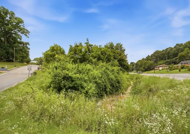 Photo 2 of Land for sale at 3700 Forest Highland Dr, Chattanooga, TN 37415 | MLS# 3306386 | Listing updated on 2026-09-29