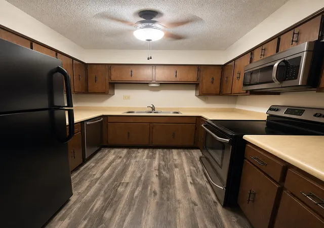 Photo 3 of Townhouse for sale at 8473 Rothchild Rd #31, Germantown, TN 38139 | MLS# 3501626 | Listing updated on 2026-09-29