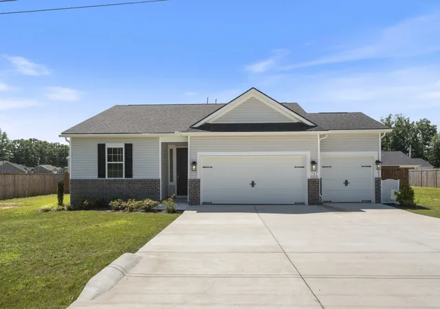 Photo 1 of Single family home for sale at 705 Chestnut Bnd, Dickson, TN 37055 | MLS# 3308933 | Listing updated on 2026-09-15