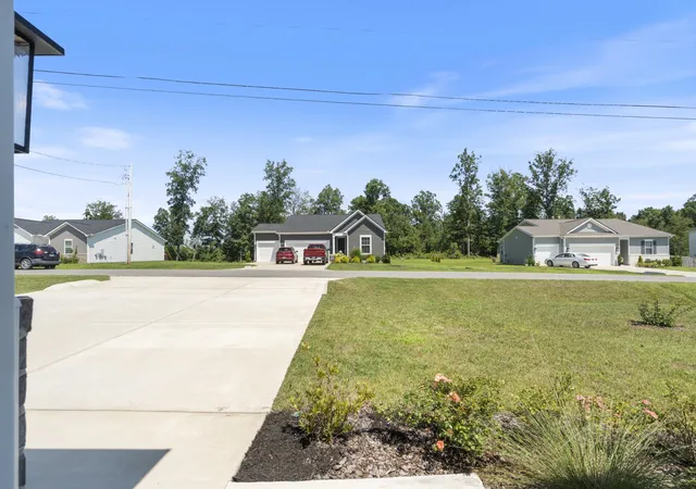 Photo 4 of Single family home for sale at 705 Chestnut Bnd, Dickson, TN 37055 | MLS# 3308933 | Listing updated on 2026-09-15