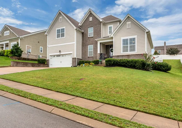 Photo 3 of Single family home for sale at 2815 Trentview Ln, Columbia, TN 38401 | MLS# 3309357 | Listing updated on 2026-09-28