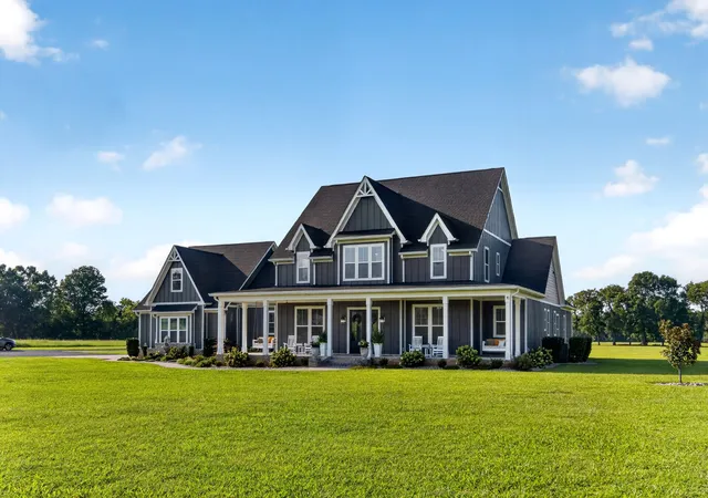 Photo 2 of Single family home for sale at 8385 Lascassas Pike, Lascassas, TN 37085 | MLS# 3512406 | Listing updated on 2026-09-12