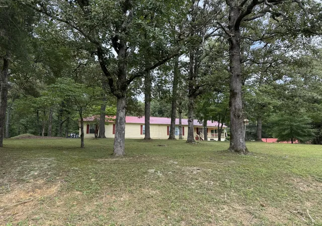 Photo 3 of Single family home for sale at 576 Vandagriff Rd, Mc Minnville, TN 37110 | MLS# 3309162 | Listing updated on 2026-09-28
