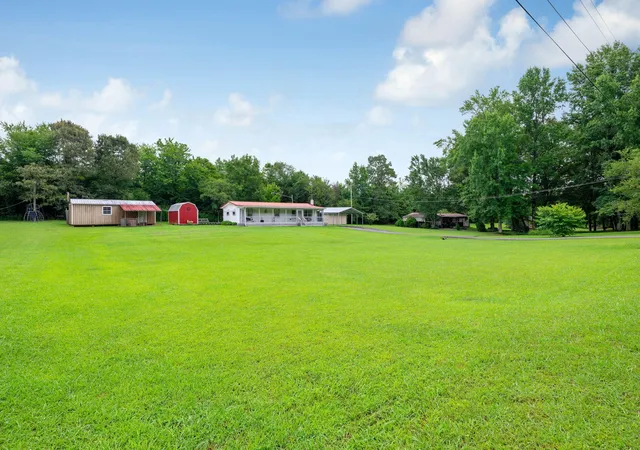 Photo 3 of Single family home for sale at 113 County Rd 650, Etowah, TN 37331 | MLS# 3309193 | Listing updated on 2026-09-11