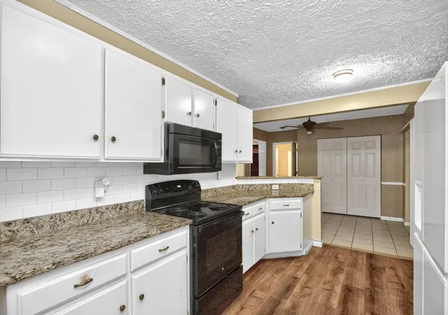 Photo 2 of Single family home for sale at 4913 Log Cabin Rd, Nashville, TN 37216 | MLS# 3309332 | Listing updated on 2026-09-15