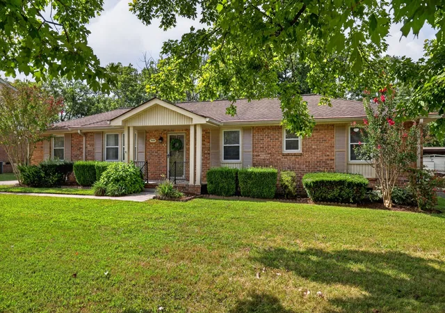 Photo 1 of Sale Pending at 7453 Harrow Dr, Nashville, TN 37221 | MLS# 3312531 | Listing updated on 2026-09-09