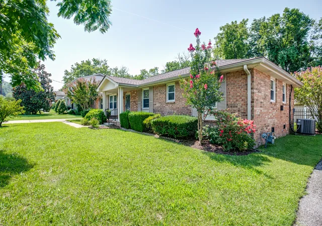 Photo 3 of Sale Pending at 7453 Harrow Dr, Nashville, TN 37221 | MLS# 3312531 | Listing updated on 2026-09-09