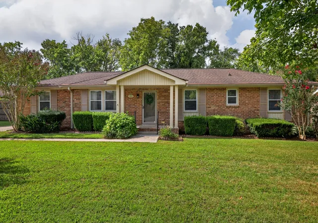 Photo 3 of Sale Pending at 7453 Harrow Dr, Nashville, TN 37221 | MLS# 3312531 | Listing updated on 2026-09-09