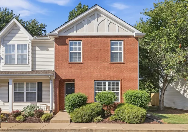 Photo 1 of Townhouse for sale at 342 Arapaho Dr, Murfreesboro, TN 37128 | MLS# 3512623 | Listing updated on 2026-10-19