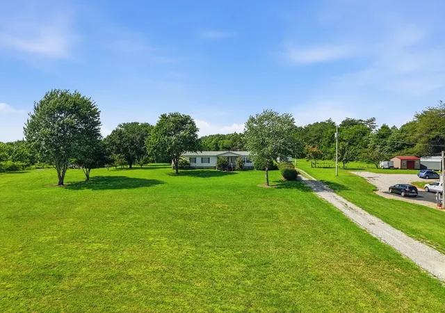 Photo 2 of Manufactured home for sale at 939 W Thomas Allen Rd, Cookeville, TN 38501 | MLS# 3311450 | Listing updated on 2026-09-24