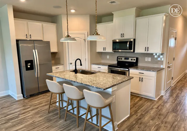 Photo 4 of Townhouse for sale at 523 Stovall Ln, Columbia, TN 38401 | MLS# 3311538 | Listing updated on 2026-09-26