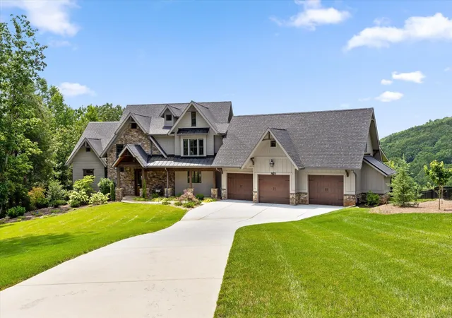 Photo 3 of Single family home for sale at 8044 Mountain Laurel Trl #8, Signal Mountain, TN 37377 | MLS# 3311700 | Listing updated on 2026-09-21