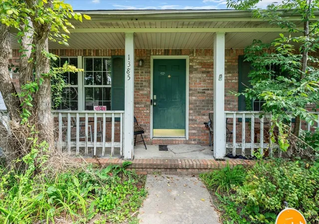 Photo 1 of Single family home for sale at 1385 William Suiters Ln, Clarksville, TN 37042 | MLS# 3511150 | Listing updated on 2026-09-15