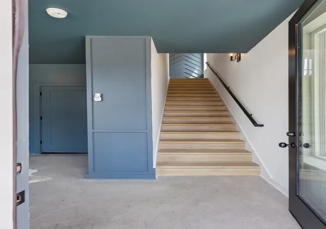 Photo 4 of Townhouse for sale at 323 East Village Ln, Nashville, TN 37216 | MLS# 3311796 | Listing updated on 2026-09-08