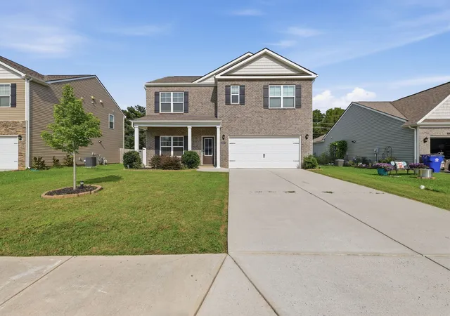 Photo 3 of Single family home for sale at 3297 Ridge Side Dr, Cleveland, TN 37323 | MLS# 3312517 | Listing updated on 2026-09-09