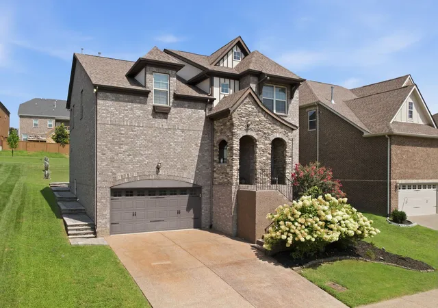 Photo 3 of Single family home for sale at 5348 Highland Pl Way, Hermitage, TN 37076 | MLS# 3312438 | Listing updated on 2026-09-22