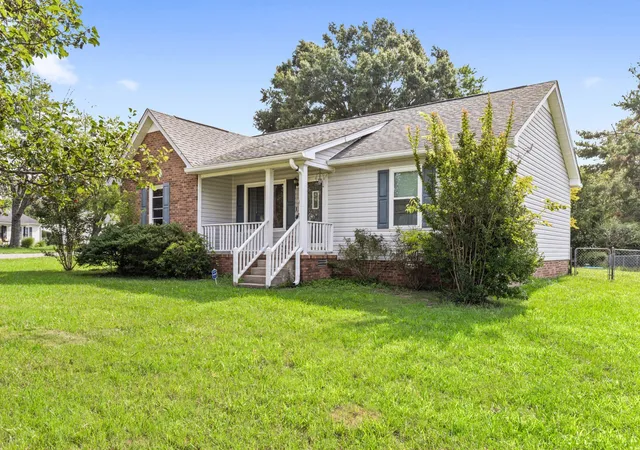 Photo 3 of Single family home for sale at 514 W Market St, Portland, TN 37148 | MLS# 3314531 | Listing updated on 2026-10-11