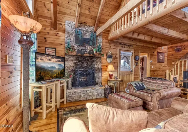 Photo 2 of Sale Pending at 3402 Cherokee Ridge Way, Sevierville, TN 37862 | MLS# 3312665 | Listing updated on 2026-09-11
