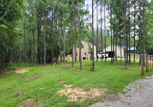 Single family home for sale at 167 Freeman Fielder Rd, Stewart, TN 37175 | MLS# 3320066