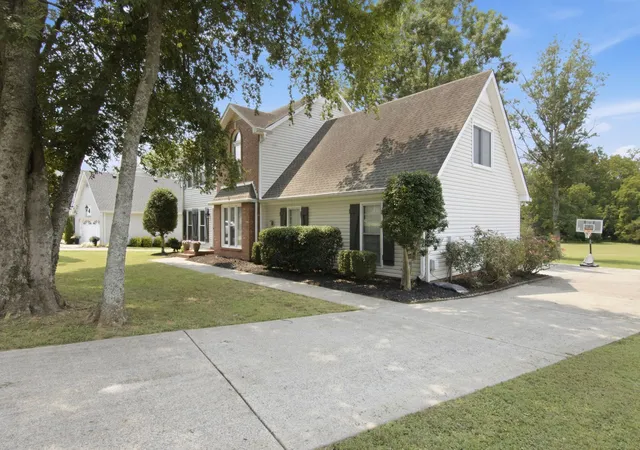 Photo 2 of Sale Pending at 322 Alden Cvs Dr, Smyrna, TN 37167 | MLS# 3314649 | Listing updated on 2026-09-13