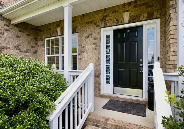 Photo 2 of Single family home for sale at 1011 Laramie Ct, Murfreesboro, TN 37128 | MLS# 3314515 | Listing updated on 2026-10-08