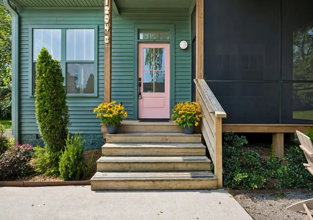 Photo 3 of Single family home for sale at 1204b Keller Ave, Nashville, TN 37216 | MLS# 3314595 | Listing updated on 2026-09-15