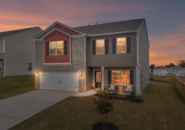 Photo 2 of Single family home for sale at 8535 Raspberry Way, Ooltewah, TN 37363 | MLS# 3314593 | Listing updated on 2026-10-09