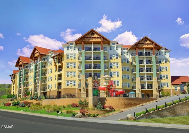 Condo for sale at 3415 Teaster Ln #401, Pigeon Forge, TN 37863 | MLS# 3591752