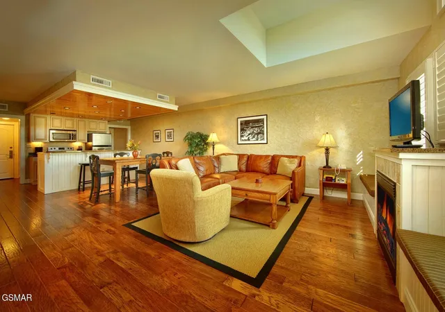 Photo 2 of Condo for sale at 3415 Teaster Ln #401, Pigeon Forge, TN 37863 | MLS# 3591752 | Listing updated on 2026-09-14