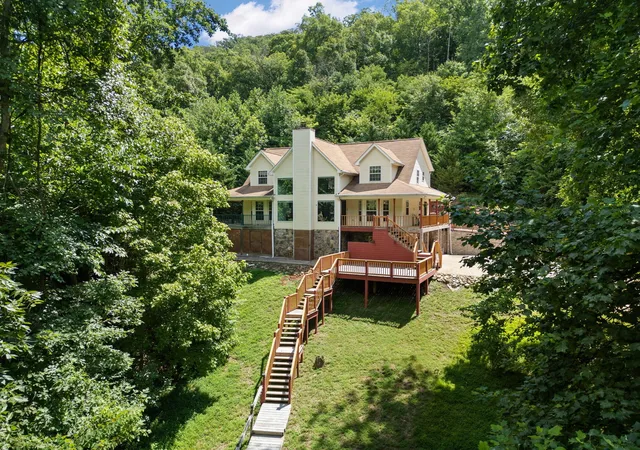 Photo 2 of Single family home for sale at 9369 Hopi Trl, Ooltewah, TN 37363 | MLS# 3314795 | Listing updated on 2026-10-07
