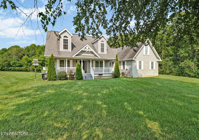 Photo 3 of Sale Pending at 246 Autumn Dr, Crossville, TN 38571 | MLS# 3317236 | Listing updated on 2026-09-11