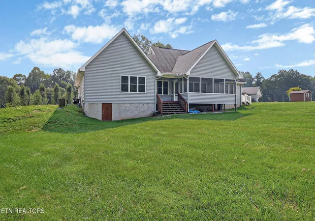 Photo 4 of Sale Pending at 246 Autumn Dr, Crossville, TN 38571 | MLS# 3317236 | Listing updated on 2026-09-11