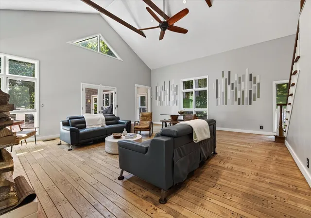 Photo 2 of Single family home for sale at 2519 Goose Crk Byp, Franklin, TN 37064 | MLS# 3322282 | Listing updated on 2026-10-11